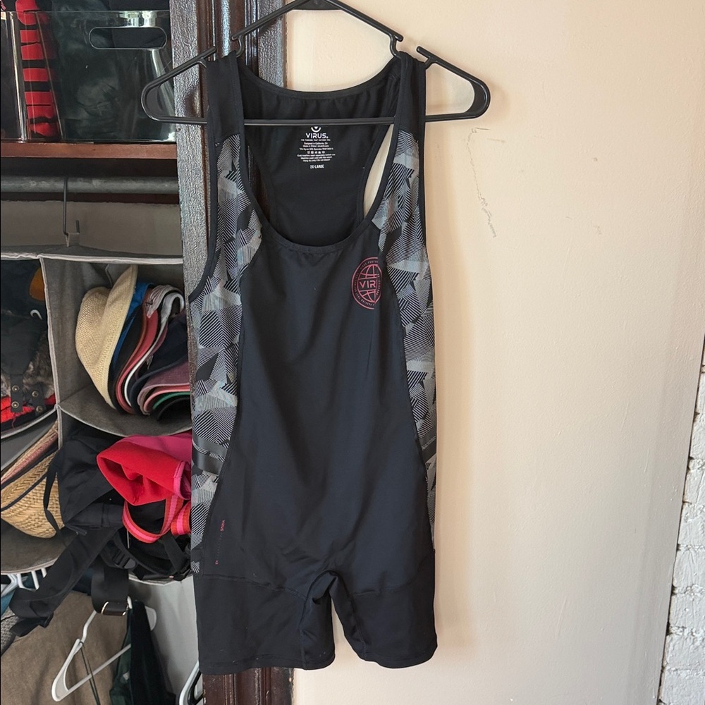 Virus Black and White Apparel
